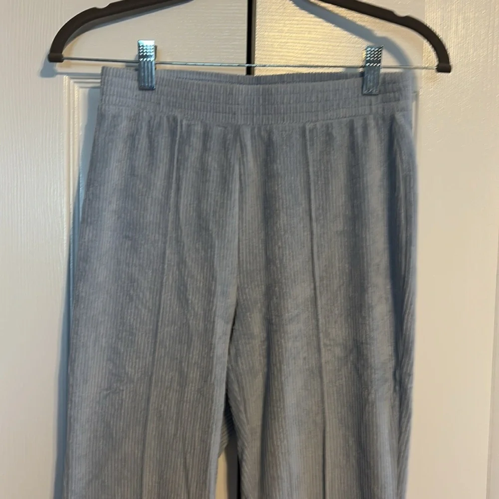 Aerie light blue flare bottom pants size XS regular length - Picture 2 of 9